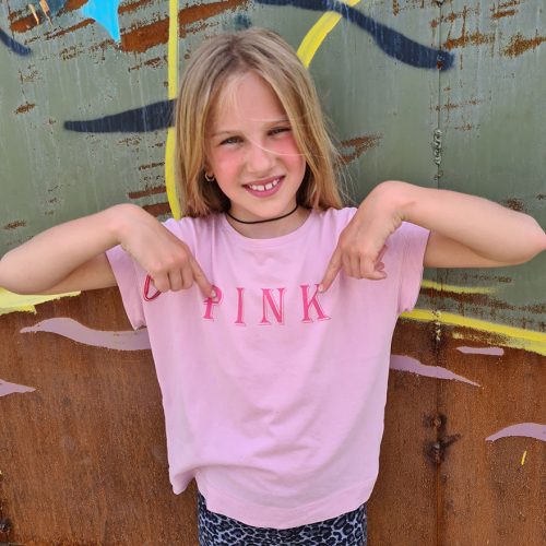 Тениска с паднало рамо PINK